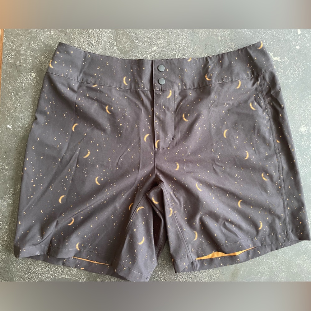 Wild Rye Ruby mountain bike short - size 12. like New.  Only worn 2x